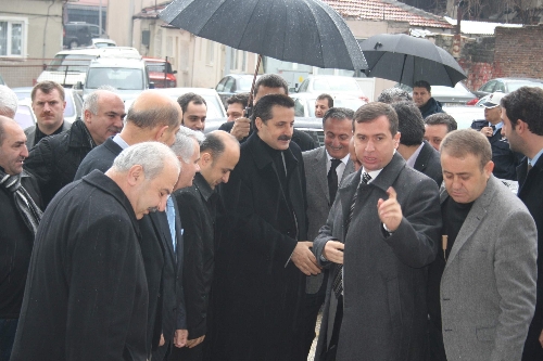 Bakan Faruk Çelik: Avrupalı dostlarımız acılarımızı anlamakta zorlanıyor