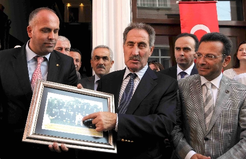 Bakan Günay: Barış kazanacak, insanlık kazanacak