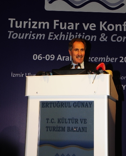 Bakan Günay: İzmir'e Ege Medeniyetler Müzesi kuracağız