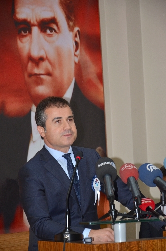 Bakan Kılıç: Gençlere güvenle devredebileceğimiz günleri iple çekiyoruz
