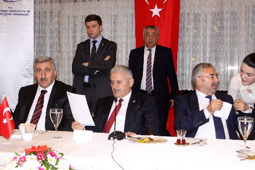 Bakan Yıldırım: Suriye'ye giden tüm uçakları denetlersek havacılık felç olur