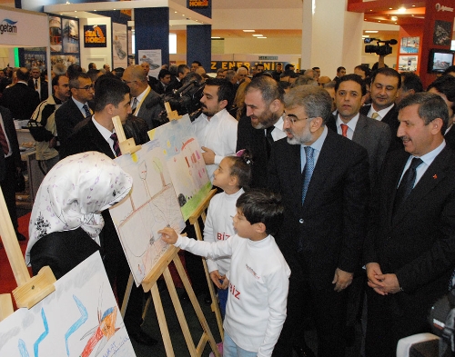 Bakan Yıldız: TANAP'ta güzergah belirme çalışmaları sürüyor