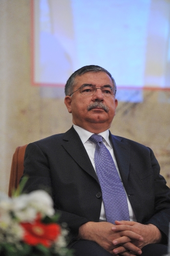 Bakan Yılmaz, El Arabiya'da yayınlanan iddiaları yalanladı