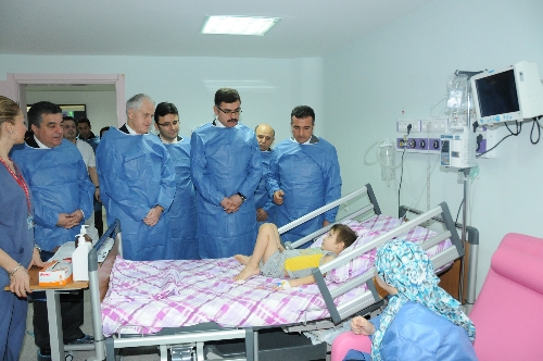 Balıkesir'de yeni çocuk yoğun bakım ünitesi hizmete açıldı