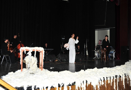 Barış Manço Kültür Merkezi sezonu 'Mevlana ve Şems'in Aşkı' ile açtı