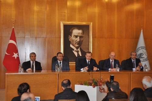 Başbakan Erdoğan: Cami projesi Çamlıca'yı anten kulelerinden kurtaracak