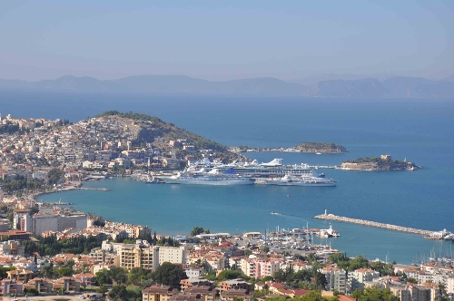 Başbakan Erdoğan Kuşadası-Efes Kongre Merkezi'ni açacak