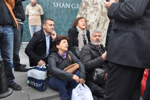 Başbakanlık ofisi önünde 'açlık grevi' protestosu: 6 gözaltı