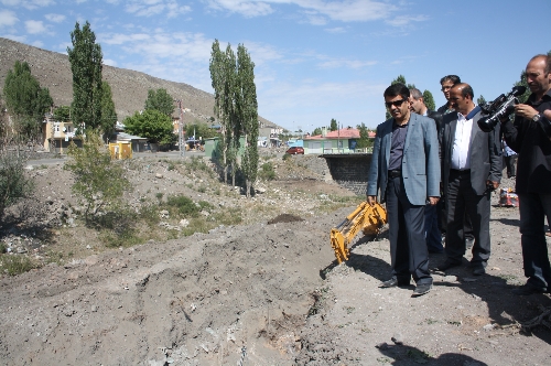 Başkan Bozkuş, Kars'ın geleceğini inşa ediyor