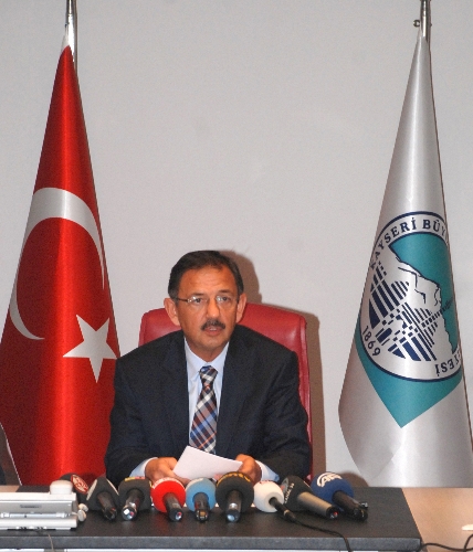 Başkan Özhaseki, Kılıçdaroğlu'ndan kazandığı tazminatla sucuk partisi verecek