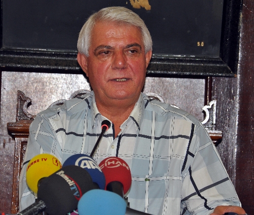 Başkan Sedefçi, Hanefi Avcı'dan kazandığı tazminatı Edirnespor'a bağışladı