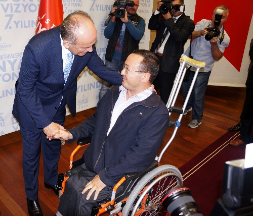 Başkan Topbaş, belediye çalışanlarıyla bayramlaştı