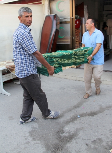 Batan teknede ölen Iraklı kaçakların cenazeleri gönderildi