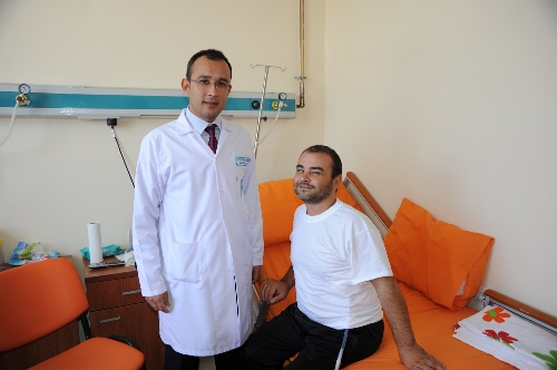 BAÜ'de kapalı yöntemle diyafram fıtığı ameliyatı yapıldı