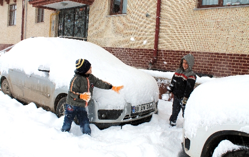 Bayburt'ta eğitime 1 gün ara verildi