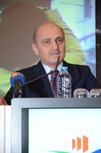 Bayraktar: Kentsel dönüşüme 5 Ekim'de Esenler'de start vereceğiz