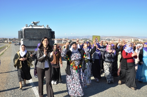 BDP'li Ata, açlık grevindeki mahkumlarla görüştü