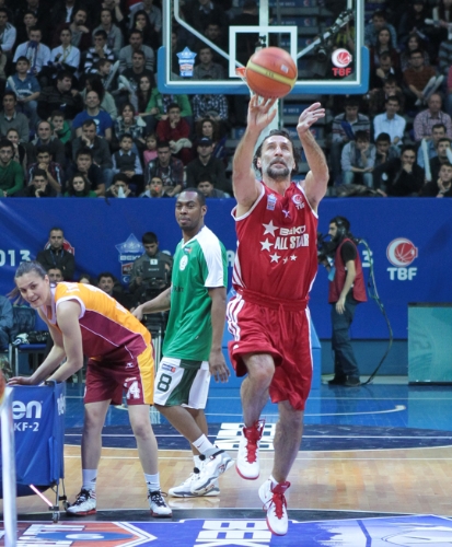 Beko All-Star 2013'te yıldızlar şut yarışması düzenlendi