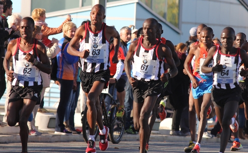 Berlin Maratonu'nda Kenya rüzgarı esti