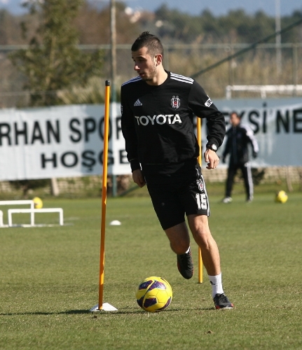 Beşiktaş, ikinci yarı hazırlıklarını sürdürüyor