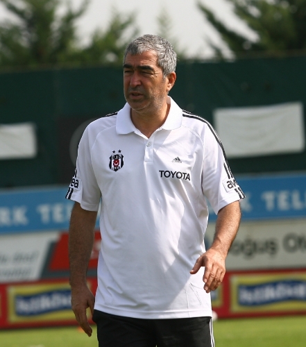 Beşiktaş'ın Fenerbahçe mesaisi başladı