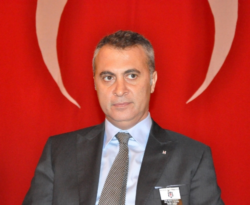 Beşiktaş'ta Divan Kurulu Toplantısı devam ediyor