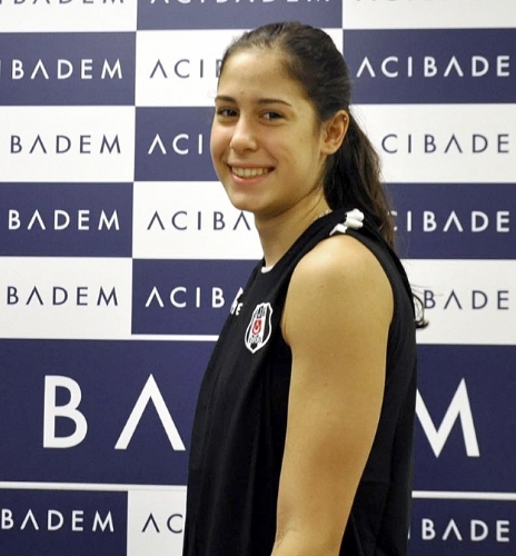 Beşiktaş'ta voleybolcular, sağlık taramasından geçti