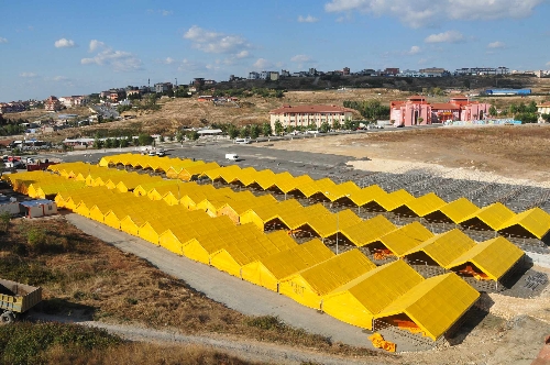 Beylikdüzü Belediyesi'nin kurbanlık satış alanı hazır