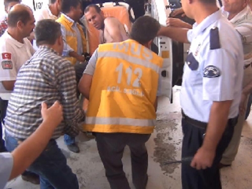 Bingöl'de saldırıya uğrayan askeri konvoydaki yaralılar Muş'a getirildi