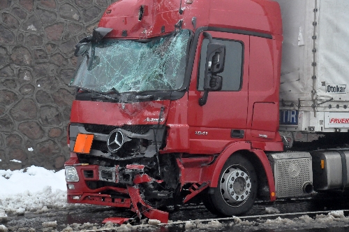 Bingöl'de zincirleme trafik kazası: 17 yaralı