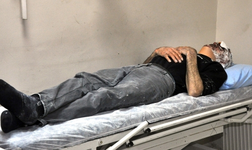 Bitlis'te hal binası inşaatı çöktü: Biri ağır 4 yaralı (FOTOĞRAF)