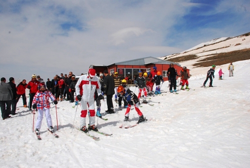 Bitlis'te kayak sezonu açıldı