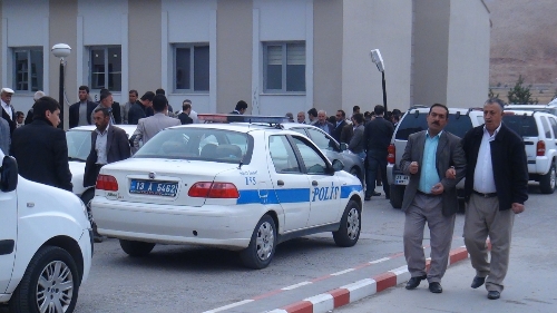 Bitlis'teki saldırıda şehit düşen korucular son yolculuğuna uğurlanıyor (2)