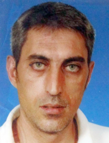 Boşandığı eşinin birlikte yaşadığı genci öldürdü