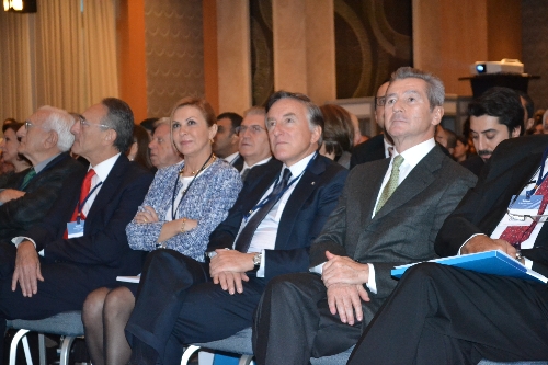 Boyner: Barış rüzgarları cinayetlerin söndüremeyeceği bir umut ışığı yakıyor