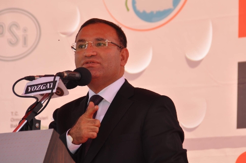 Bozdağ: Türkiye'nin her alanda büyümesinden rahatsız olanlar var