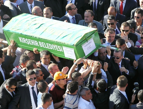 Bozkırın Tezenesi son yolculuğuna uğurlandı