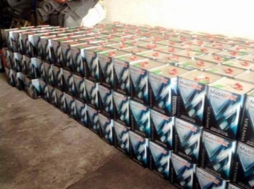 Burdur'da 8 bin 800 kilogram kaçak 10 numara yağ ele geçirdi