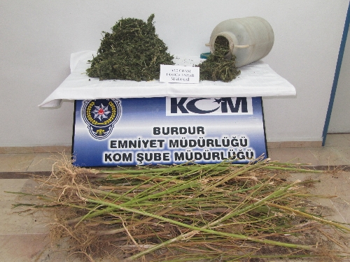 Burdur'da uyuşturucu operasyonu, 5 bin 640 gram esrar ele geçirildi