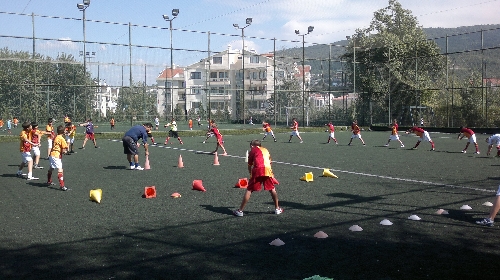 Bursa Galatasaray Futbol Okulu'nda yeni kayıt dönemi yoğun ilgi görüyor