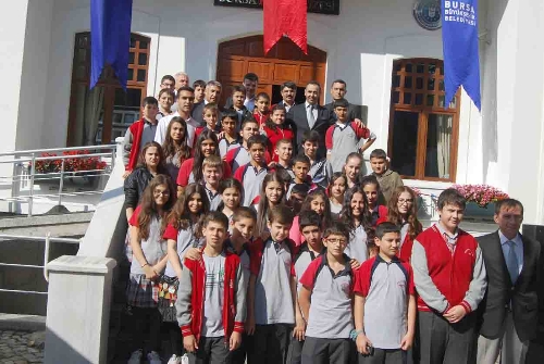 Bursa polisi, çocuklardan çevrelerinde olup biteni bildirmelerini istedi