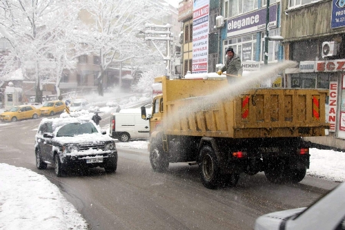 Bursa'da ana arterler tuzlanıyor