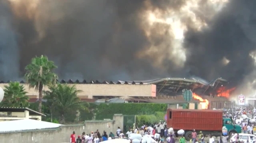 Burundi'de pazar yangını: 2 bin mağaza kül oldu