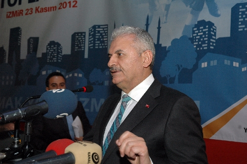 'Büyükşehir Yasası yetki gaspı değil, yereli güçlendirmektir'