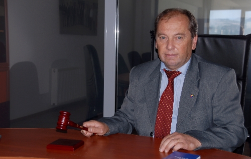 Çam balının yurdu Muğla'da bal borsası kuruluyor