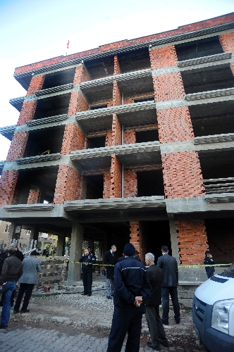 Çanakkale'de bir inşaata ceset bulundu