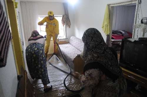 Çanakkale'deki sel felaketinin yaraları sarılıyor