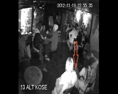 Çanta hırsızı güvenlik kameralarına yakalandı