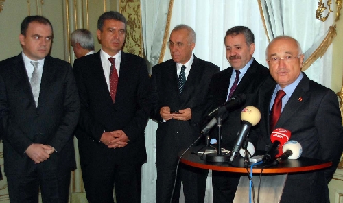 Cemil Çiçek, Türk toplumunun temsilcileriyle bir araya geldi