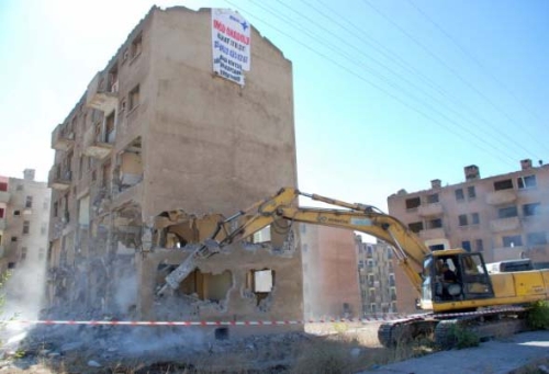 Çevre Bakanlığı, riskli binaların tapusuna 'şerh' düşüyor